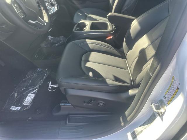 2026 Chrysler Pacifica PACIFICA SELECT AWD 2026 Chrysler Pacifica PACIFICA SELECT AWD