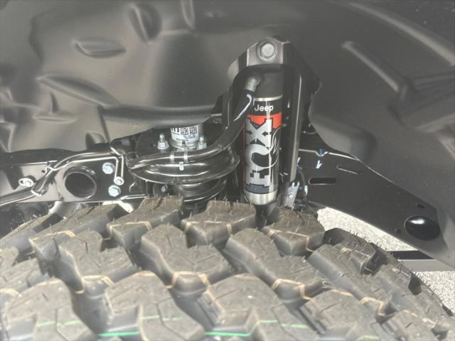 2025 Jeep Gladiator GLADIATOR MOJAVE X 4X4 2025 Jeep Gladiator GLADIATOR MOJAVE X 4X4