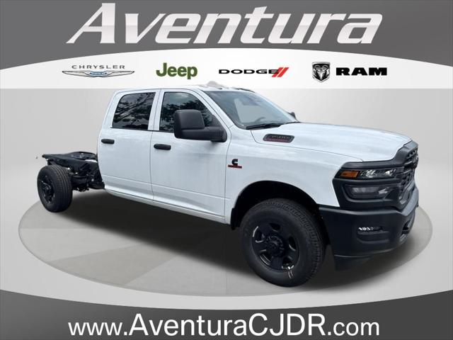 2025 RAM Ram 3500 Chassis Cab RAM 3500 TRADESMAN CREW CAB CHASSIS 4X4 60 CA 2025 RAM Ram 3500 Chassis Cab RAM 3500 TRADESMAN CREW CAB CHASSIS 4X4 60 CA