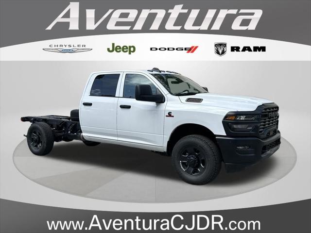2025 RAM Ram 3500 Chassis Cab RAM 3500 TRADESMAN CREW CAB CHASSIS 4X4 60 CA 2025 RAM Ram 3500 Chassis Cab RAM 3500 TRADESMAN CREW CAB CHASSIS 4X4 60 CA