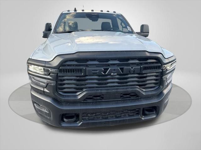 2025 RAM Ram 3500 Chassis Cab RAM 3500 TRADESMAN CHASSIS REGULAR CAB 4X4 60 CA
