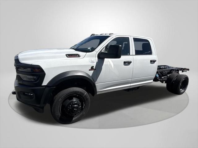 2025 RAM Ram 5500 Chassis Cab RAM 5500 TRADESMAN CHASSIS CREW CAB 4X4 60 CA 2025 RAM Ram 5500 Chassis Cab RAM 5500 TRADESMAN CHASSIS CREW CAB 4X4 60 CA
