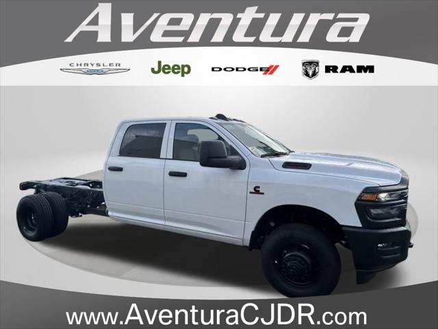 2025 RAM Ram 3500 Chassis Cab RAM 3500 TRADESMAN CREW CAB CHASSIS 4X4 60 CA 2025 RAM Ram 3500 Chassis Cab RAM 3500 TRADESMAN CREW CAB CHASSIS 4X4 60 CA