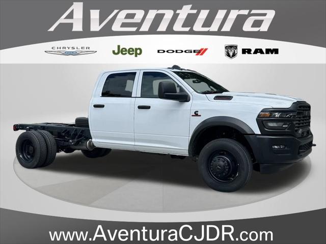 2025 RAM Ram 5500 Chassis Cab RAM 5500 TRADESMAN CHASSIS CREW CAB 4X4 60 CA