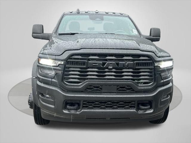 2025 RAM Ram 5500 Chassis Cab RAM 5500 TRADESMAN CHASSIS CREW CAB 4X4 84 CA 2025 RAM Ram 5500 Chassis Cab RAM 5500 TRADESMAN CHASSIS CREW CAB 4X4 84 CA