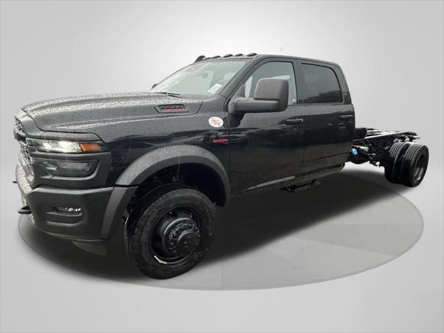2025 RAM Ram 5500 Chassis Cab RAM 5500 TRADESMAN CHASSIS CREW CAB 4X4 84 CA 2025 RAM Ram 5500 Chassis Cab RAM 5500 TRADESMAN CHASSIS CREW CAB 4X4 84 CA