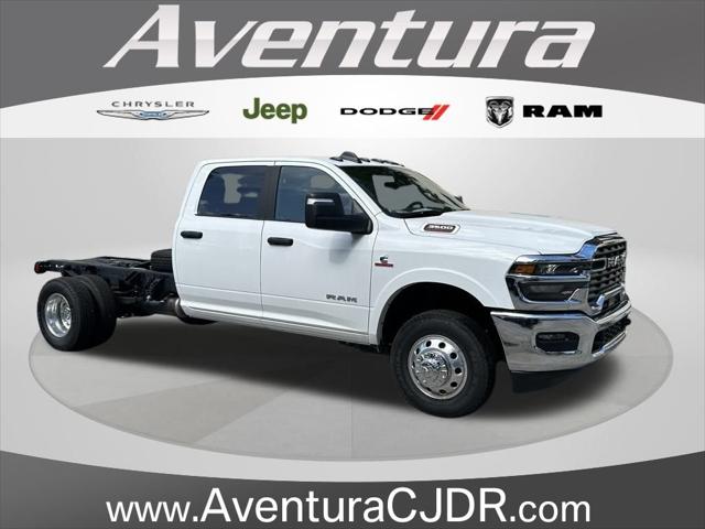 2025 RAM Ram 3500 Chassis Cab RAM 3500 BIG HORN CREW CAB CHASSIS 4X4 60 CA