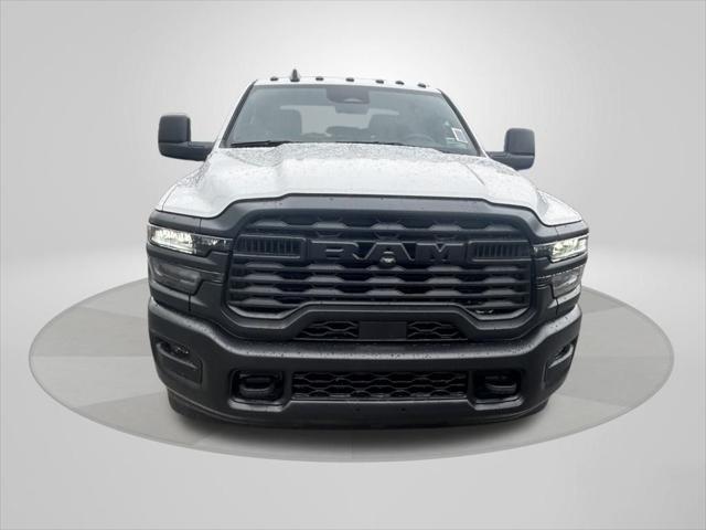 2025 RAM Ram 3500 Chassis Cab RAM 3500 TRADESMAN CREW CAB CHASSIS 4X4 60 CA 2025 RAM Ram 3500 Chassis Cab RAM 3500 TRADESMAN CREW CAB CHASSIS 4X4 60 CA