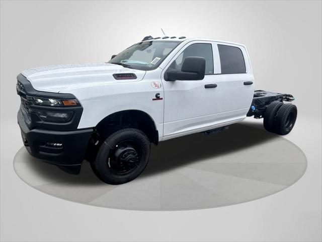 2025 RAM Ram 3500 Chassis Cab RAM 3500 TRADESMAN CREW CAB CHASSIS 4X4 60 CA 2025 RAM Ram 3500 Chassis Cab RAM 3500 TRADESMAN CREW CAB CHASSIS 4X4 60 CA