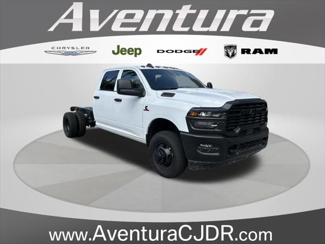 2025 RAM Ram 3500 Chassis Cab RAM 3500 TRADESMAN CREW CAB CHASSIS 4X4 60 CA 2025 RAM Ram 3500 Chassis Cab RAM 3500 TRADESMAN CREW CAB CHASSIS 4X4 60 CA