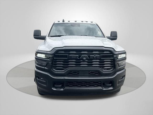 2025 RAM Ram 3500 Chassis Cab RAM 3500 TRADESMAN CREW CAB CHASSIS 4X4 60 CA