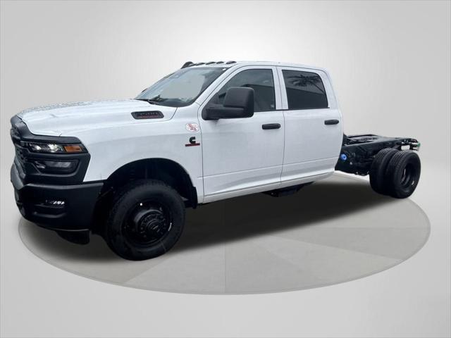 2025 RAM Ram 3500 Chassis Cab RAM 3500 TRADESMAN CREW CAB CHASSIS 4X4 60 CA