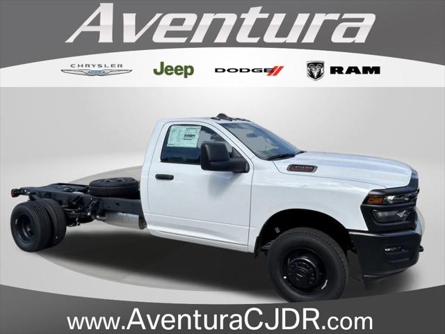 2025 RAM Ram 3500 Chassis Cab RAM 3500 TRADESMAN CHASSIS REGULAR CAB 4X4 84 CA 2025 RAM Ram 3500 Chassis Cab RAM 3500 TRADESMAN CHASSIS REGULAR CAB 4X4 84 CA