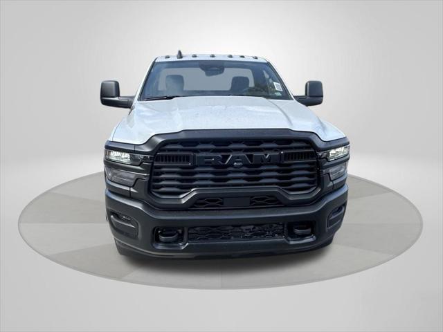 2025 RAM Ram 3500 Chassis Cab RAM 3500 TRADESMAN CHASSIS REGULAR CAB 4X4 84 CA 2025 RAM Ram 3500 Chassis Cab RAM 3500 TRADESMAN CHASSIS REGULAR CAB 4X4 84 CA
