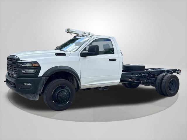 2025 RAM Ram 5500 Chassis Cab RAM 5500 TRADESMAN CHASSIS REGULAR CAB 4X4 84 CA