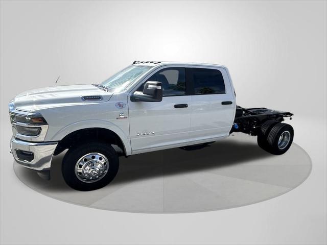 2025 RAM Ram 3500 Chassis Cab RAM 3500 BIG HORN CREW CAB CHASSIS 4X4 60 CA 2025 RAM Ram 3500 Chassis Cab RAM 3500 BIG HORN CREW CAB CHASSIS 4X4 60 CA