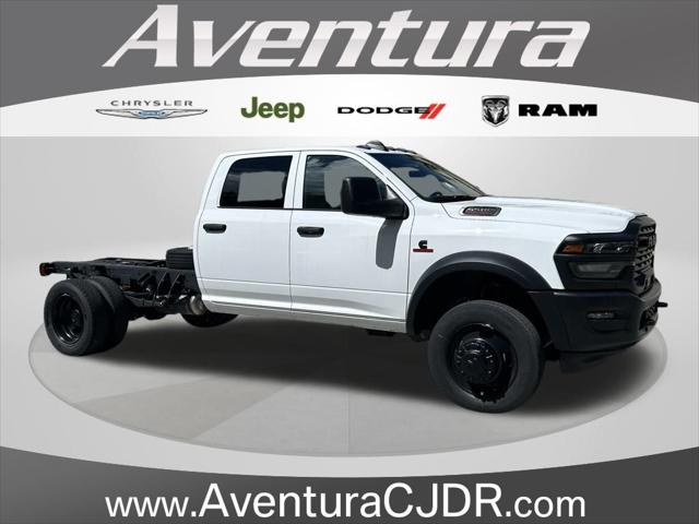2025 RAM Ram 5500 Chassis Cab RAM 5500 TRADESMAN CHASSIS CREW CAB 4X4 60 CA