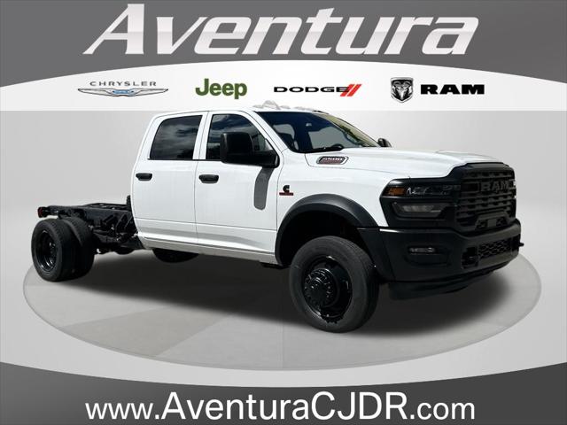 2025 RAM Ram 5500 Chassis Cab RAM 5500 TRADESMAN CHASSIS CREW CAB 4X4 60 CA 2025 RAM Ram 5500 Chassis Cab RAM 5500 TRADESMAN CHASSIS CREW CAB 4X4 60 CA