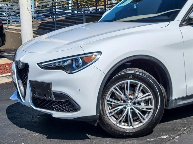 2022 Alfa Romeo Stelvio Sprint AWD 2022 Alfa Romeo Stelvio Sprint AWD