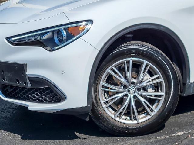 2022 Alfa Romeo Stelvio Sprint AWD 2022 Alfa Romeo Stelvio Sprint AWD