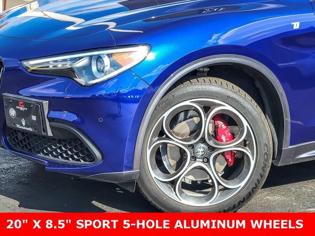 2022 Alfa Romeo Stelvio Ti AWD 2022 Alfa Romeo Stelvio Ti AWD