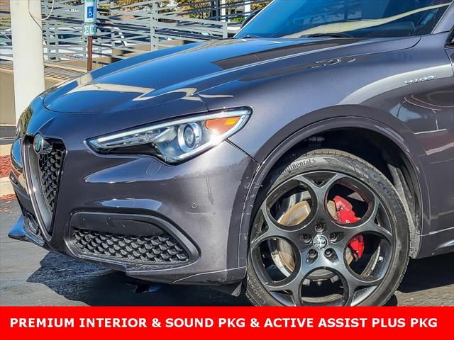 2022 Alfa Romeo Stelvio Veloce Ti AWD 2022 Alfa Romeo Stelvio Veloce Ti AWD