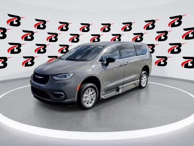 2025 Chrysler Pacifica PACIFICA SELECT