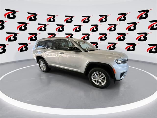 2025 Jeep Grand Cherokee GRAND CHEROKEE L LAREDO X 4X4