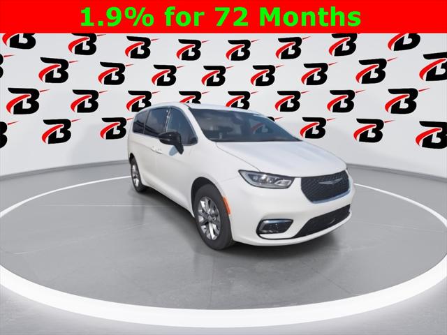 2026 Chrysler Pacifica PACIFICA SELECT AWD