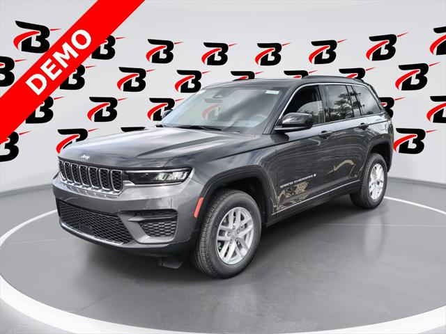 2025 Jeep Grand Cherokee GRAND CHEROKEE LAREDO X 4X4 2025 Jeep Grand Cherokee GRAND CHEROKEE LAREDO X 4X4