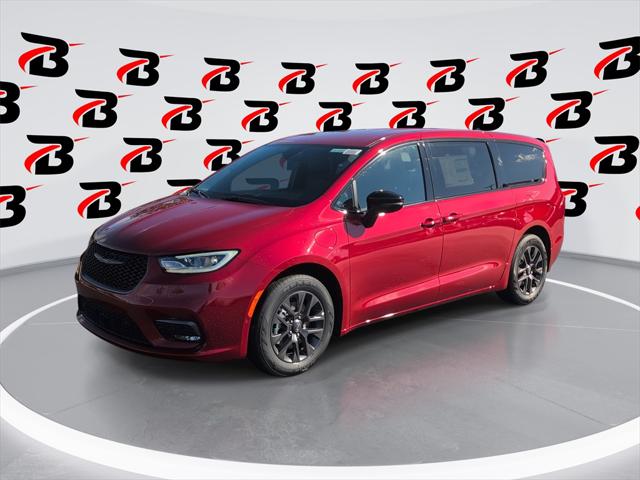 2026 Chrysler Pacifica Plug-In Hybrid PACIFICA PLUG-IN HYBRID 100TH ANNIVERSARY 2026 Chrysler Pacifica Plug-In Hybrid PACIFICA PLUG-IN HYBRID 100TH ANNIVERSARY