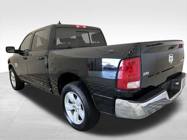 2022 RAM 1500 Classic SLT Crew Cab 4x4 57 Box 2022 RAM 1500 Classic SLT Crew Cab 4x4 57 Box