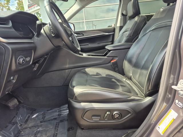 2022 Jeep Grand Cherokee Limited 4x4 2022 Jeep Grand Cherokee Limited 4x4