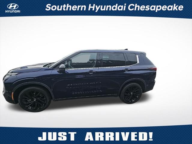 2022 Mitsubishi Outlander Black Edition 2WD 2022 Mitsubishi Outlander Black Edition 2WD