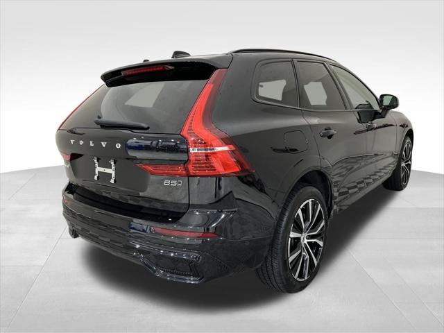 2024 Volvo XC60 B5 Plus Dark Theme 2024 Volvo XC60 B5 Plus Dark Theme