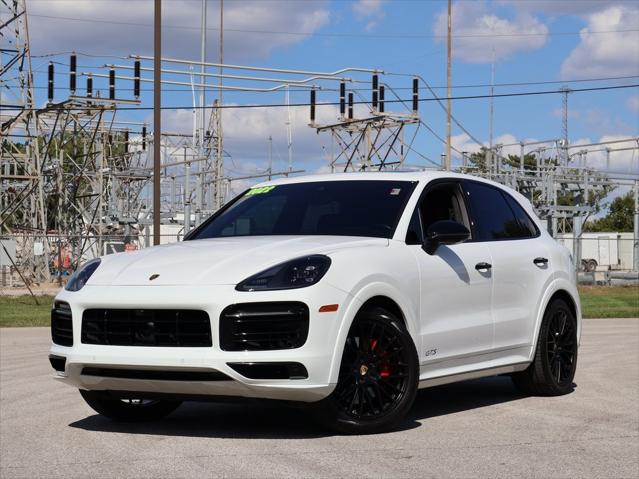2022 Porsche Cayenne GTS 2022 Porsche Cayenne GTS