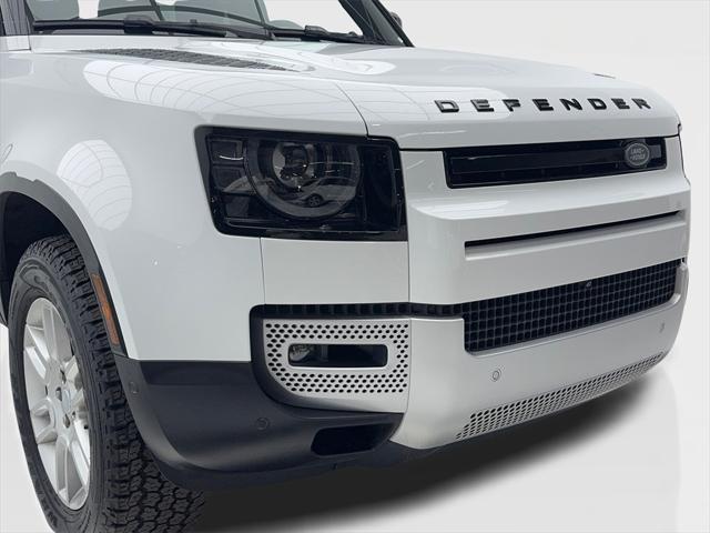 2024 Land Rover Defender 90 P300 S 2024 Land Rover Defender 90 P300 S