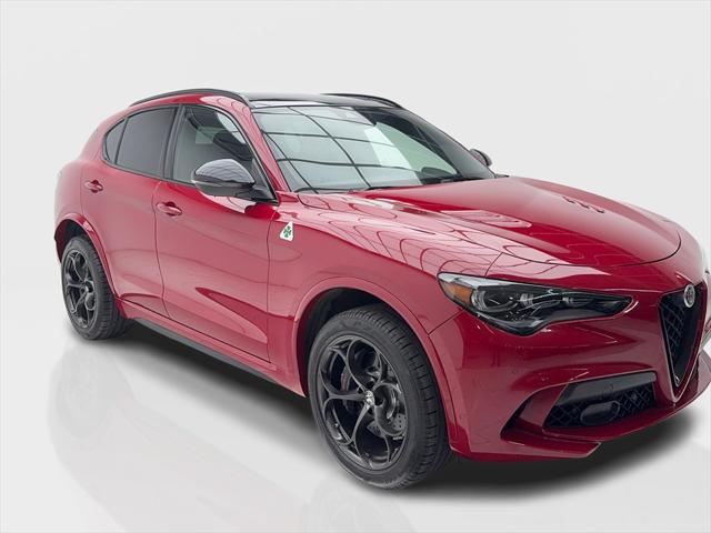 2024 Alfa Romeo Stelvio Quadrifoglio Carbon AWD 2024 Alfa Romeo Stelvio Quadrifoglio Carbon AWD