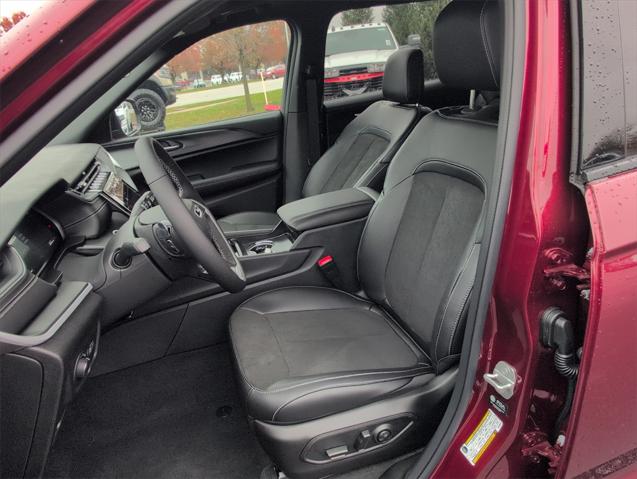 2025 Jeep Grand Cherokee GRAND CHEROKEE L ALTITUDE X 4X4 2025 Jeep Grand Cherokee GRAND CHEROKEE L ALTITUDE X 4X4