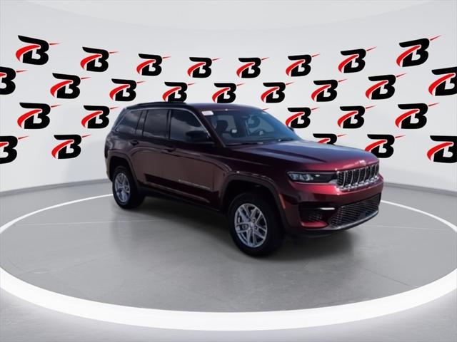 2025 Jeep Grand Cherokee GRAND CHEROKEE LAREDO X 4X4