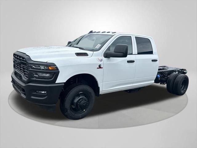 2026 RAM Ram 3500 Chassis Cab RAM 3500 TRADESMAN CREW CAB CHASSIS 4X4 60 CA 2026 RAM Ram 3500 Chassis Cab RAM 3500 TRADESMAN CREW CAB CHASSIS 4X4 60 CA