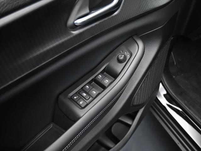 2024 Jeep Grand Cherokee L Laredo 4x2