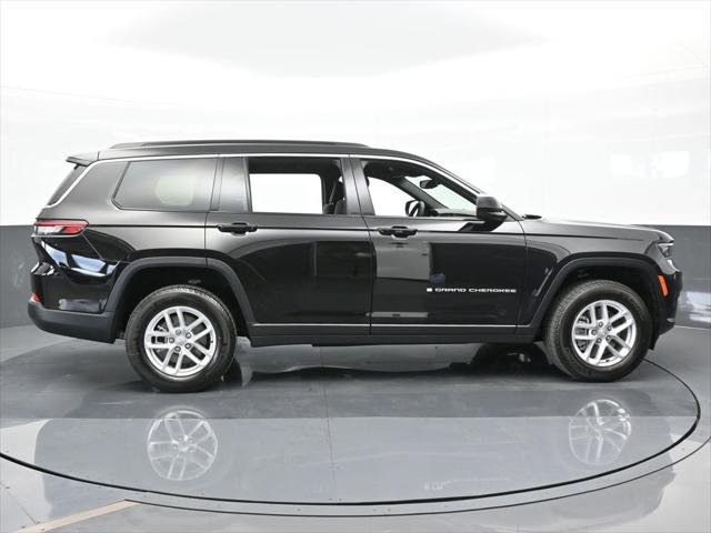 2024 Jeep Grand Cherokee L Laredo 4x2