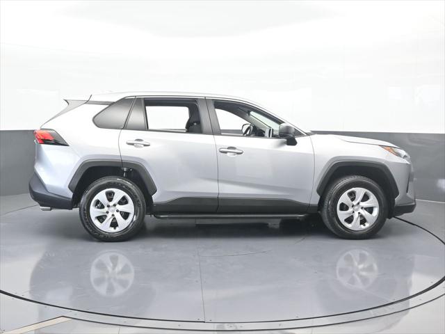 2023 Toyota RAV4 LE 2023 Toyota RAV4 LE