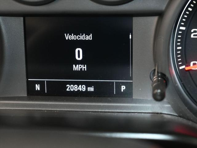 2021 Chevrolet Silverado 1500 2WD Crew Cab Short Bed Custom