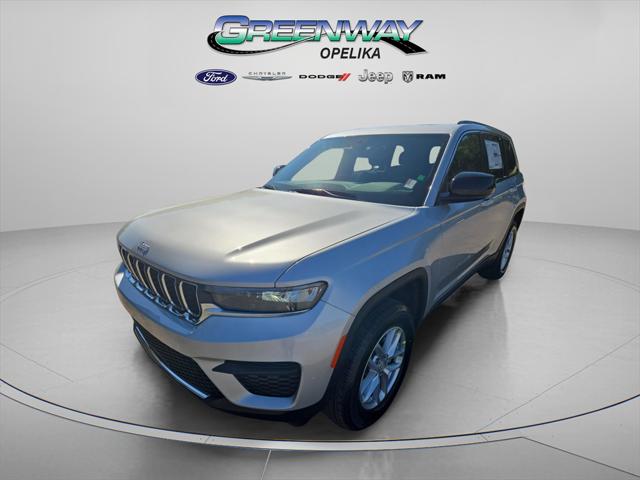 2025 Jeep Grand Cherokee GRAND CHEROKEE LAREDO X 4X2