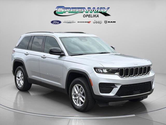 2025 Jeep Grand Cherokee GRAND CHEROKEE LAREDO X 4X2
