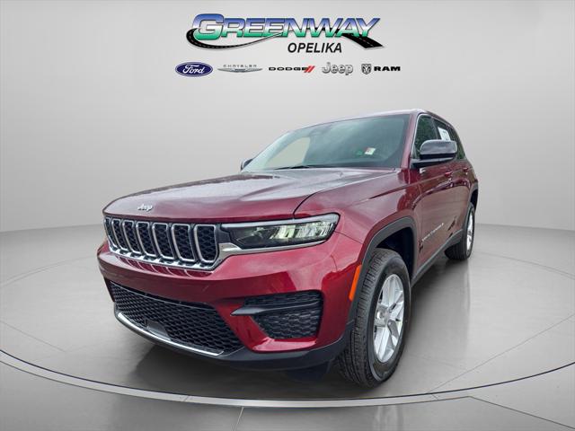 2025 Jeep Grand Cherokee GRAND CHEROKEE LAREDO X 4X4