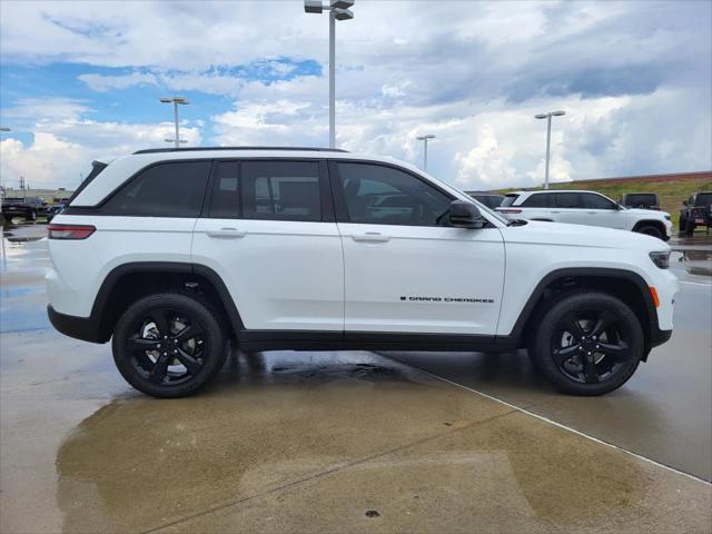 2025 Jeep Grand Cherokee Altitude X 4x4