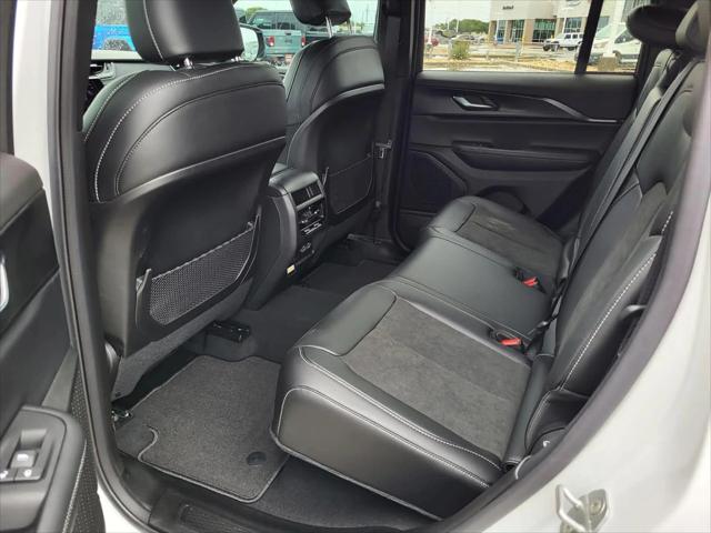 2025 Jeep Grand Cherokee Altitude X 4x4